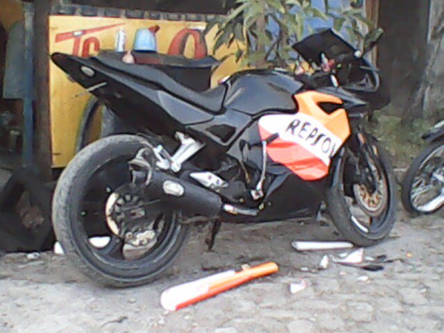 Modifikasi Honda GL repsol wanna be - cxrider.com