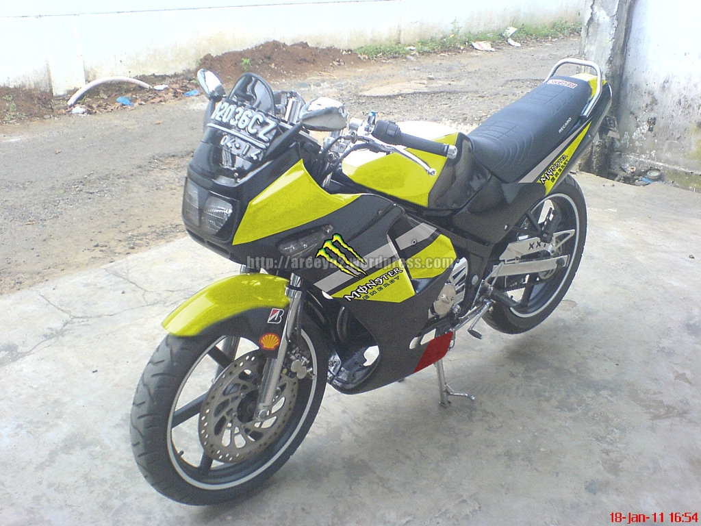  Suzuki  RGR with cutting stiker  tech 3 monster cxrider com